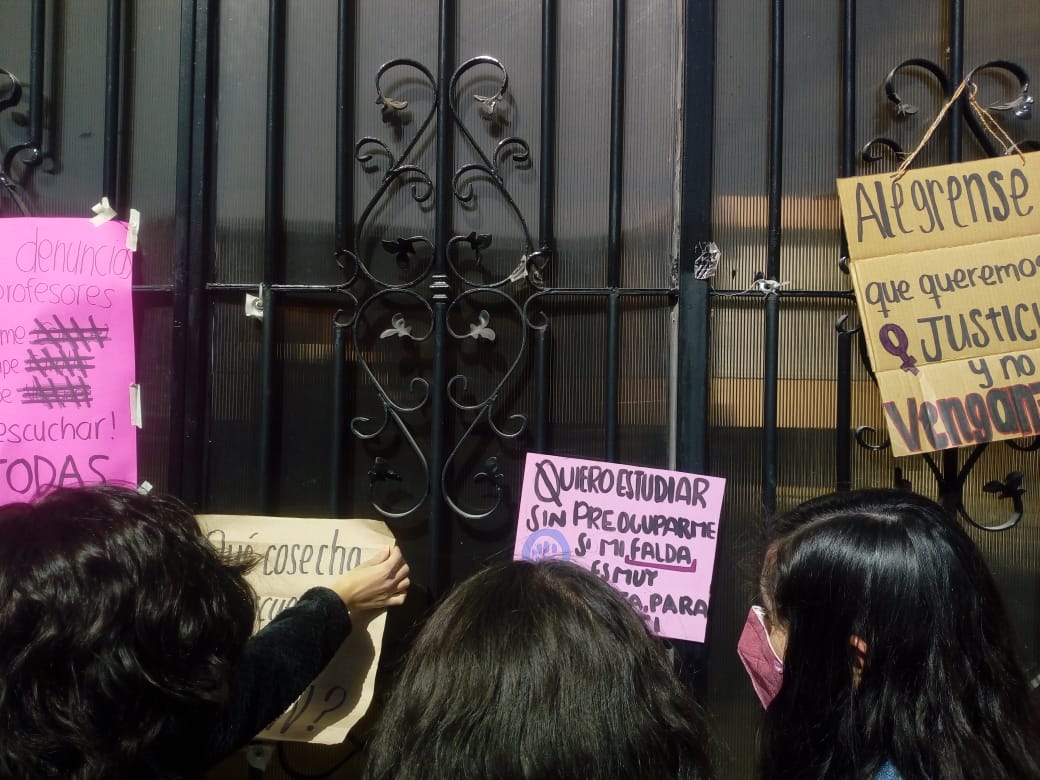 Afloran más denuncias por acoso, ahora en el Nicolás Bravo