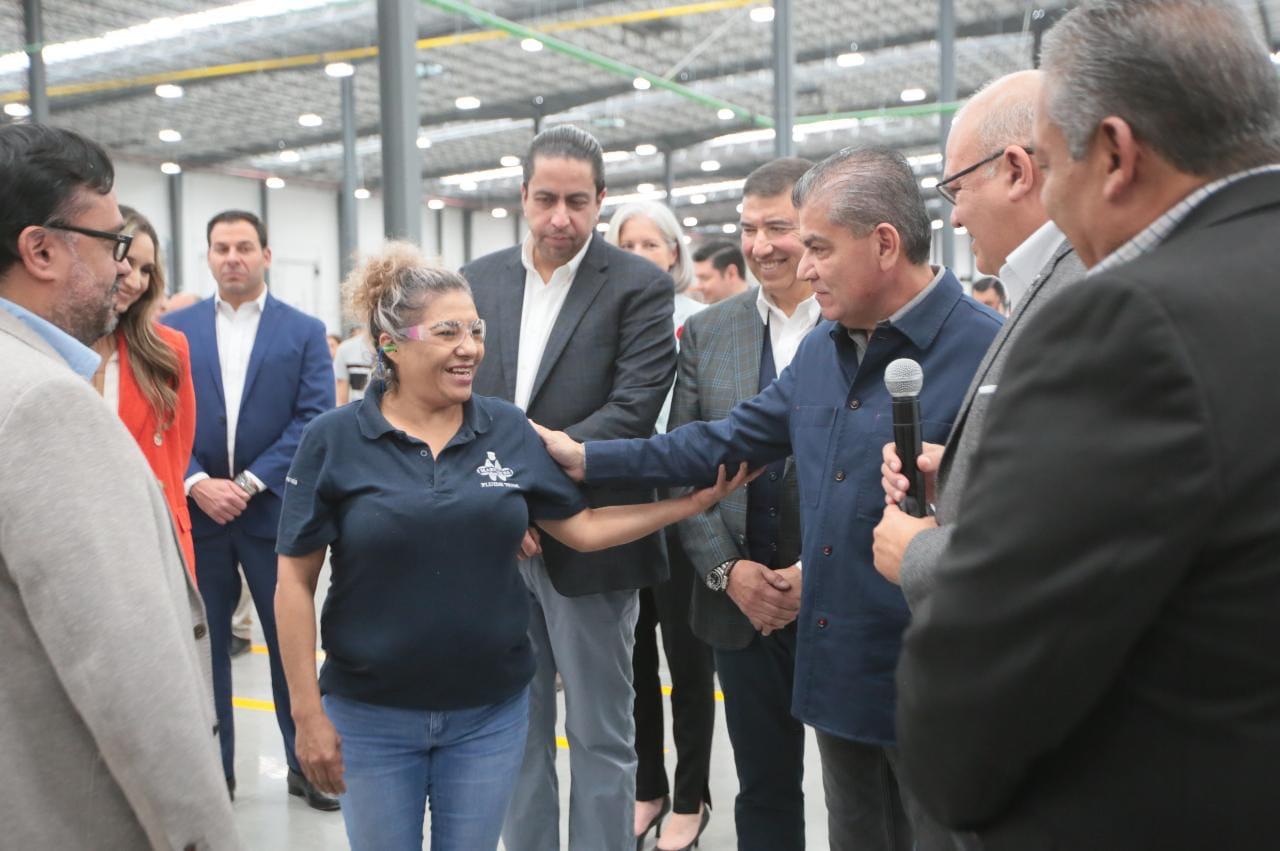 Inaugura Martinrea quinta planta y va por la sexta