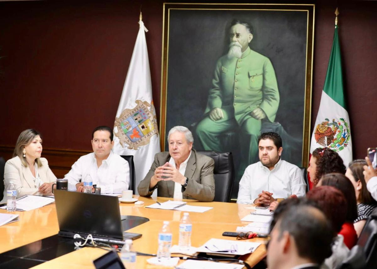 La Presea Saltillo para el Licenciado Mariano Fuentes Del Bosque