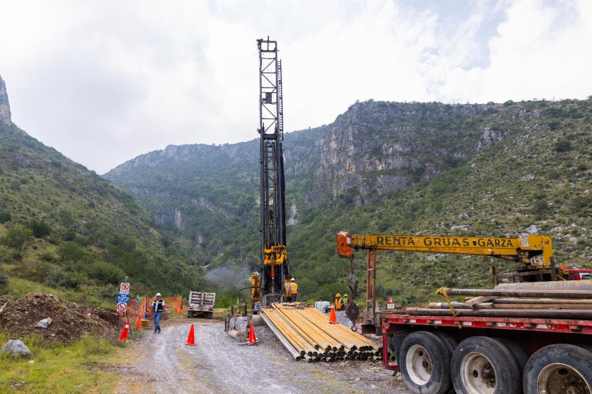 Siguen trabajos para incrementar caudal de agua en la red en Saltillo