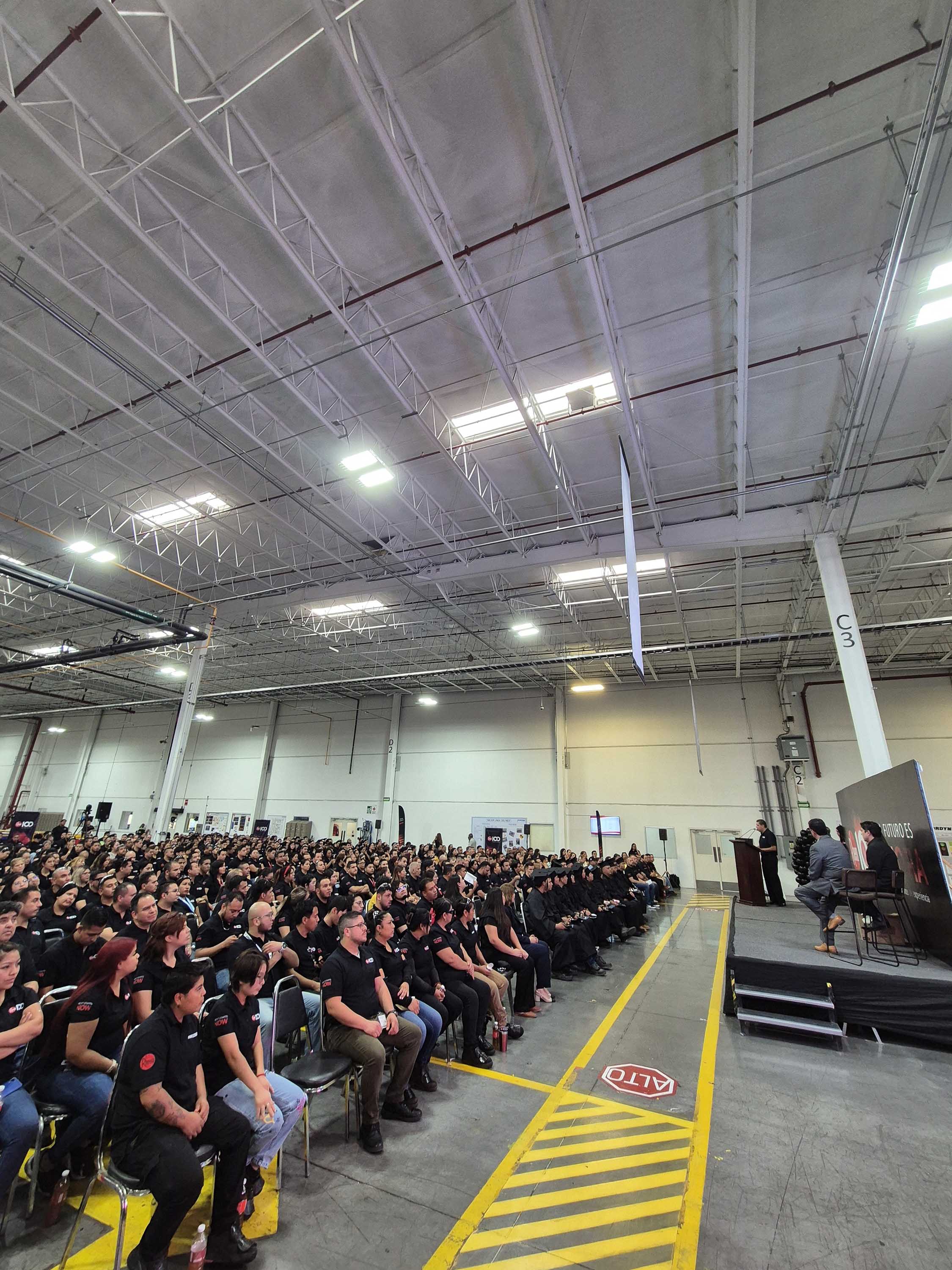 Gradúa UAdeC a empleados de Rheem con bachillerato virtual 