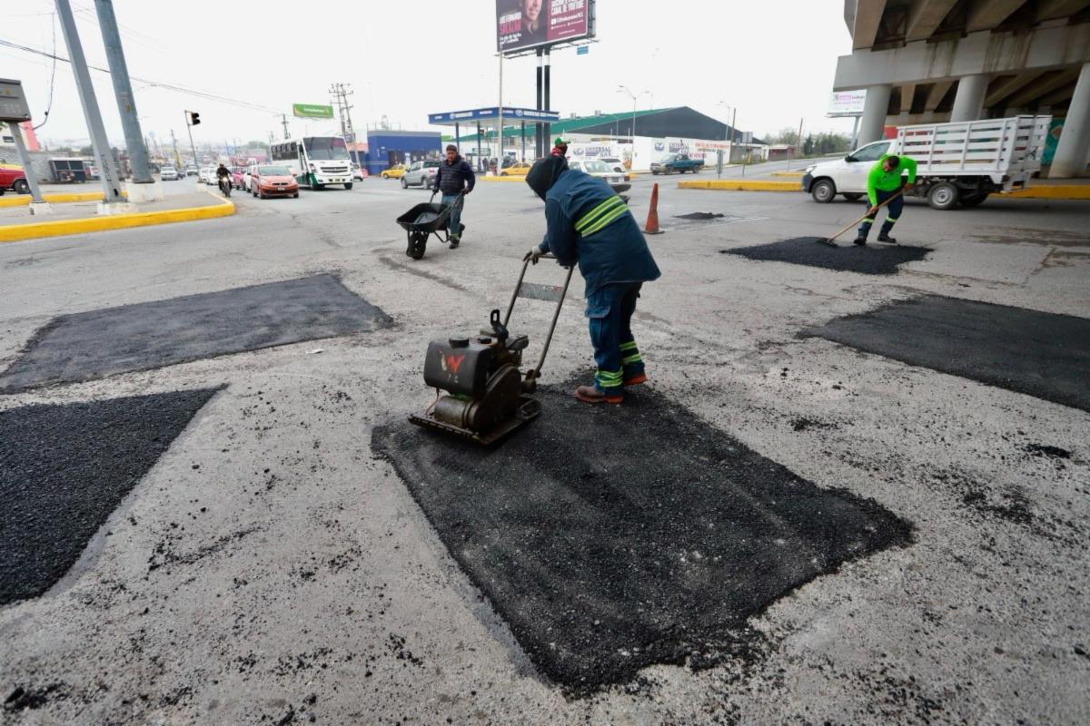 Avanza bacheo en Saltillo con trabajo simultáneo de cuadrillas