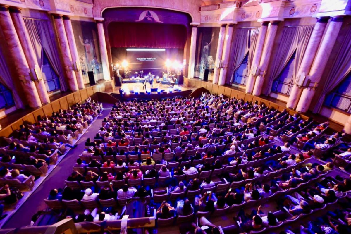 Ofrece FINA espectáculos musicales excepcionales