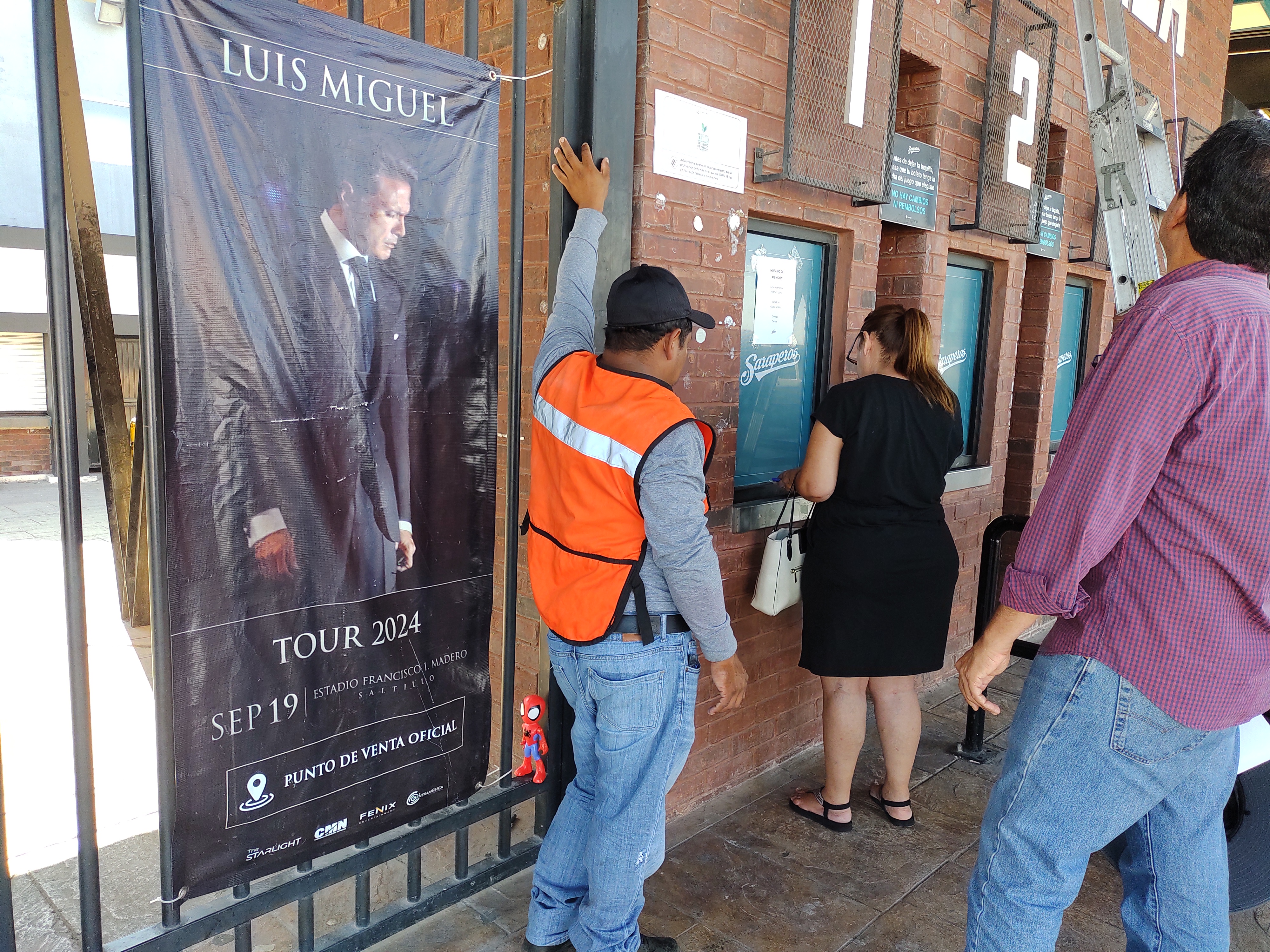 Cuesta $4,500 mínimo disfrutar concierto de Luis Miguel en Saltillo