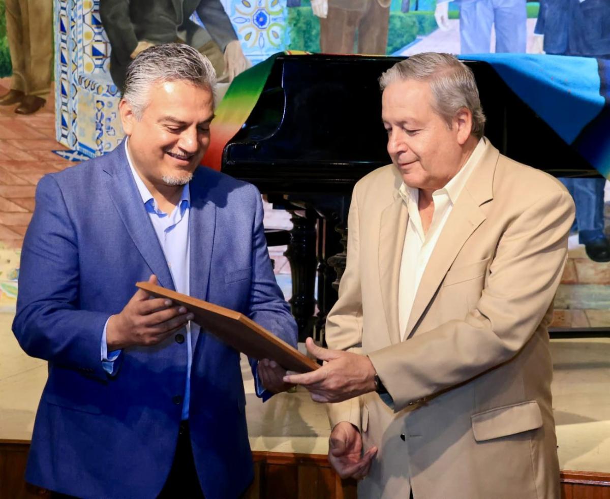 Reconoce Saltillo a José Luis Ulloa Pedroza