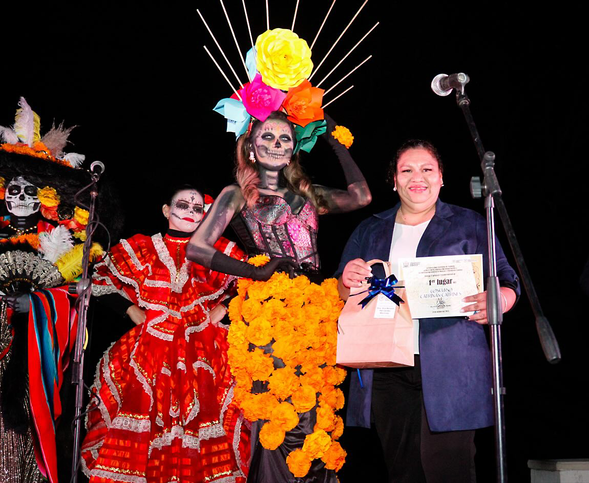 Presenta UAdeC Luminarias del Alma