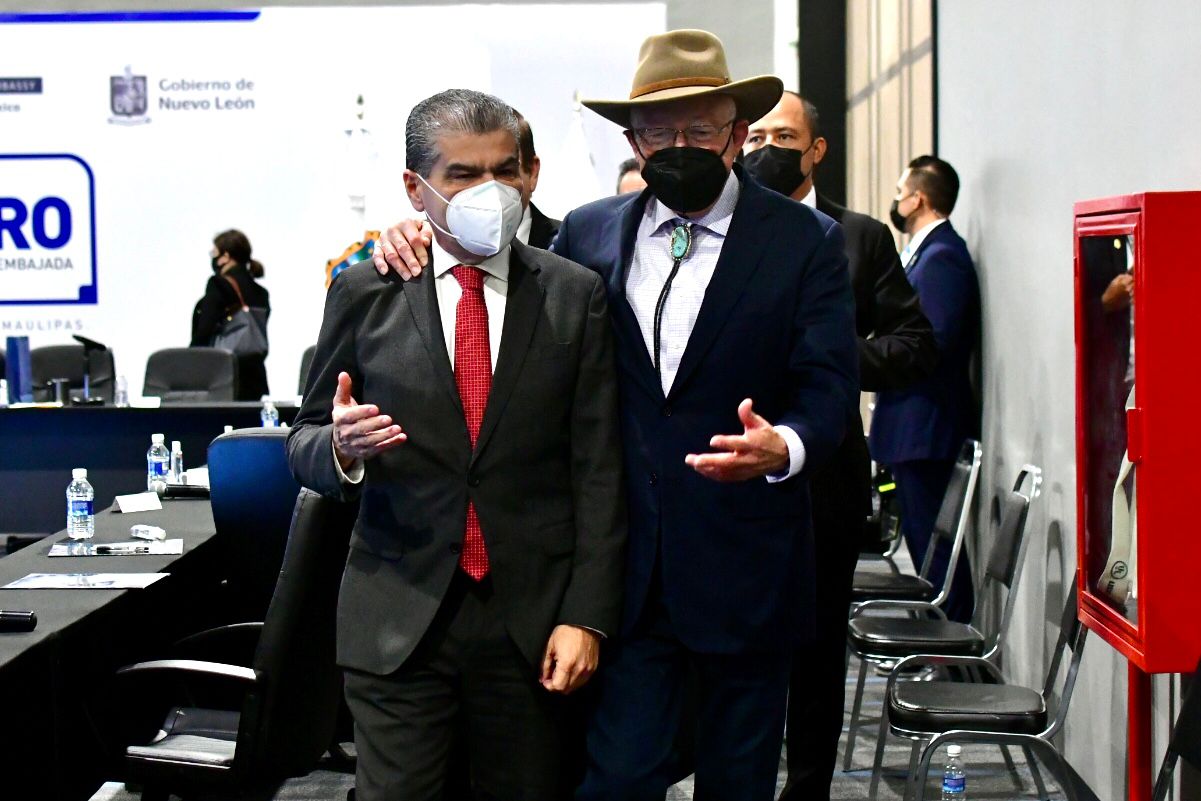 Analizan gobernadores con Embajador de EU temas de migración, infraestructura y energía