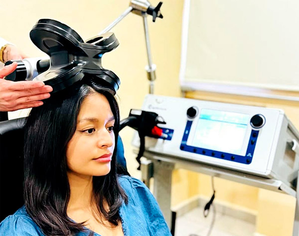Utiliza UNAM estimulación magnética para tratar adicción al alcohol