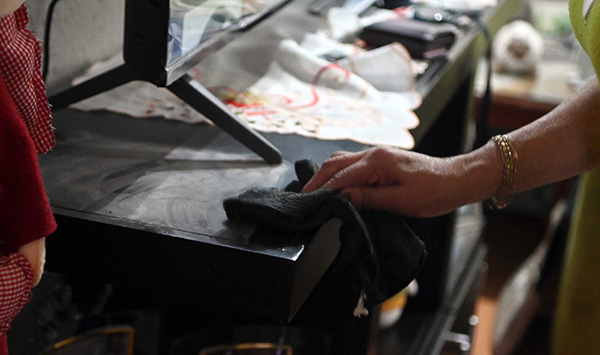 Polvo en hogares mexicanos, más tóxico que en Europa: científicos