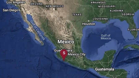 Estremece sismo a Michoacán y a México