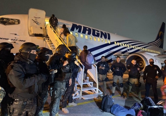 Inician operativos de repatriación de migrantes por aire y tierra  