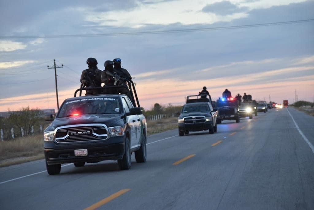 Repelen policías a civiles armados al norte de Coahuila