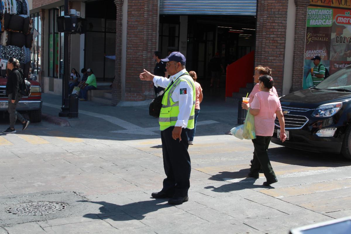 Informa Comisaría de cierre de vialidades por fiestas patrias