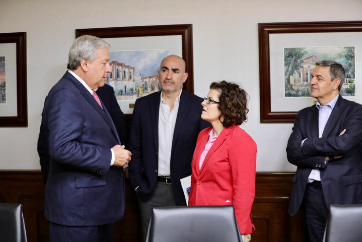 Estrecha Saltillo relaciones con España tras recibir a cónsul