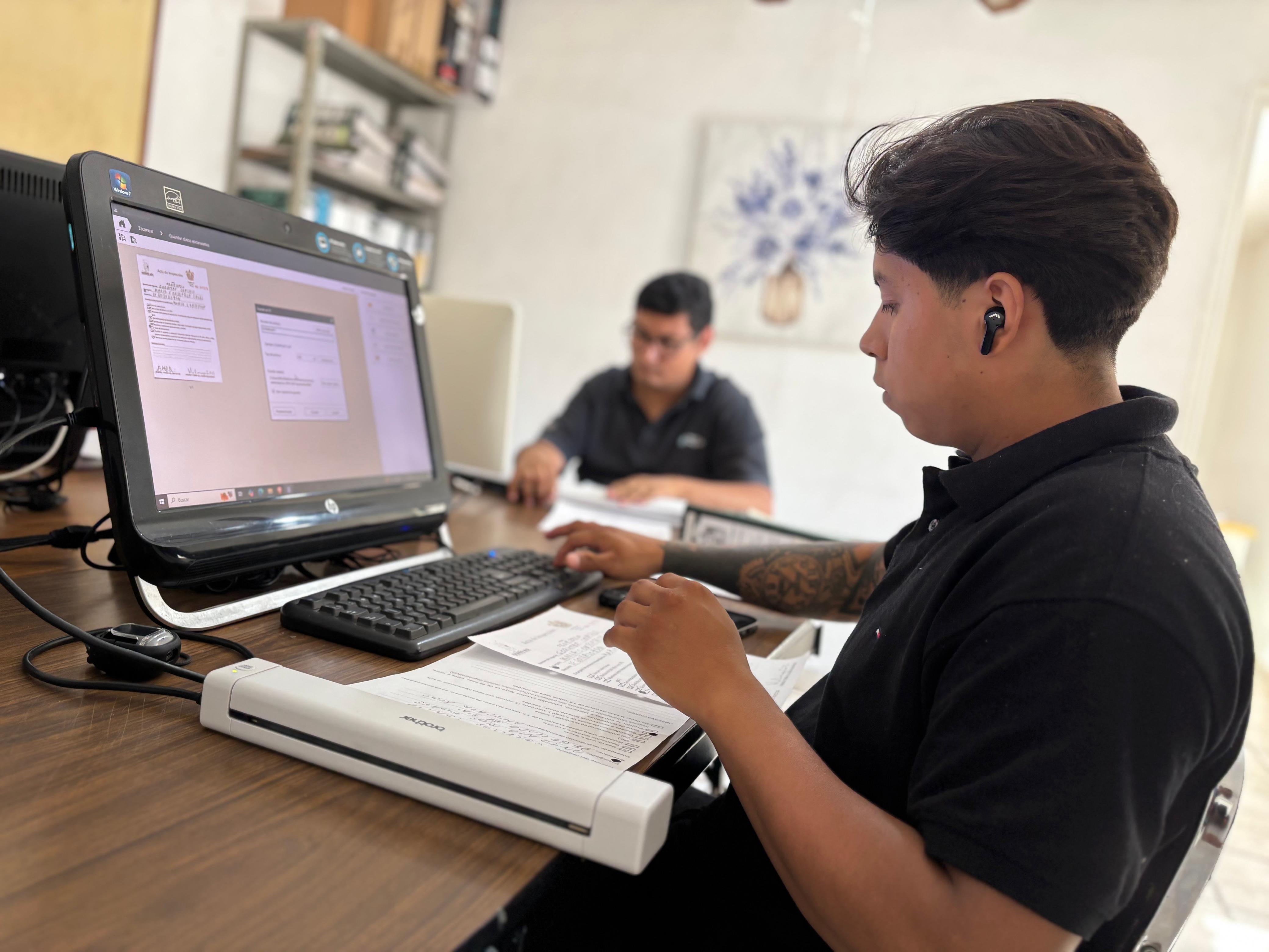 Avanza digitalización de documentos históricos de Parras