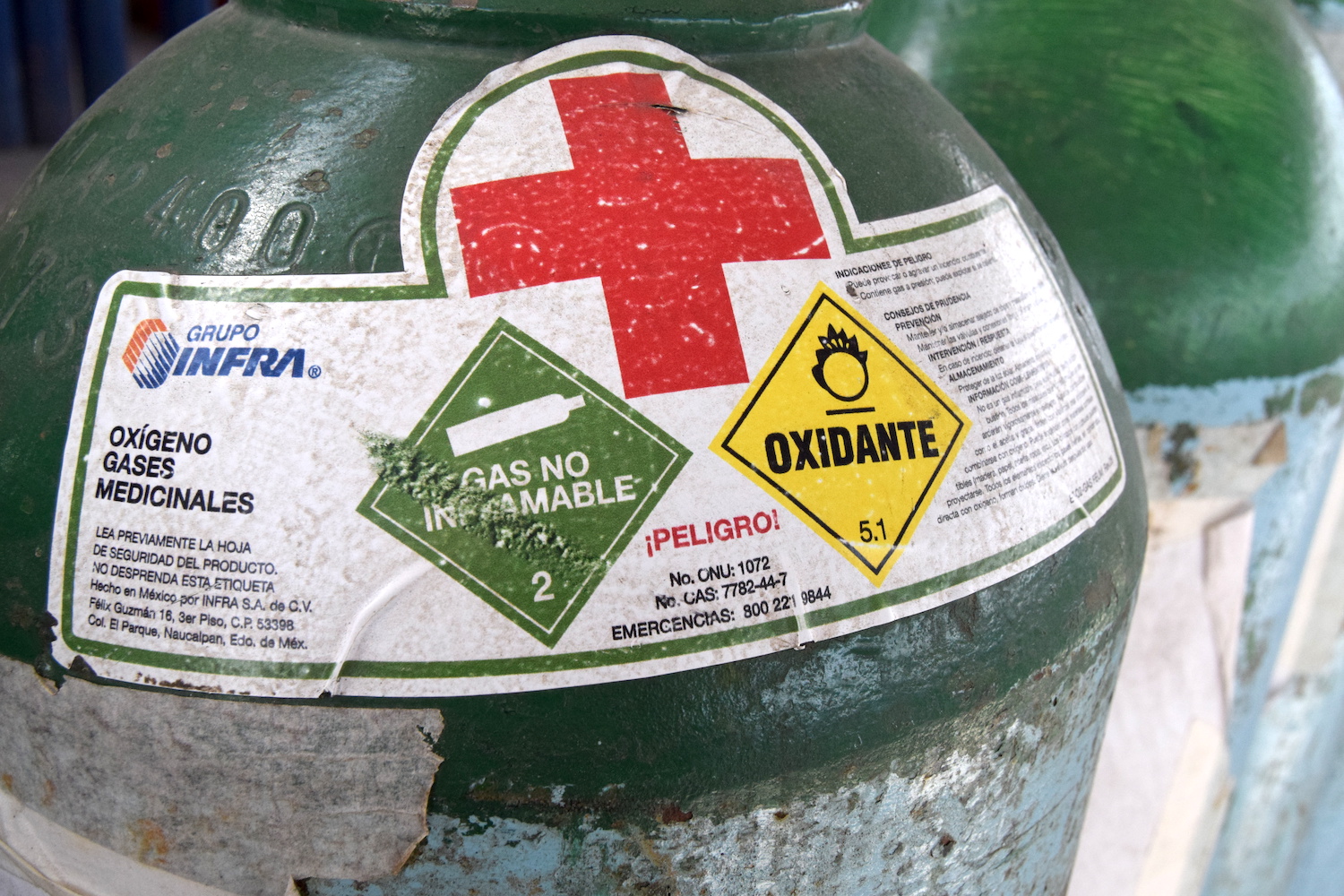 Oxígeno y tanques deben adquirirse en negocios autorizados