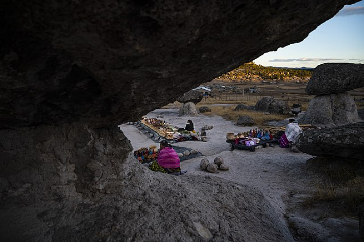 Exhibe asesinato de jesuitas a comunidades abandonadas