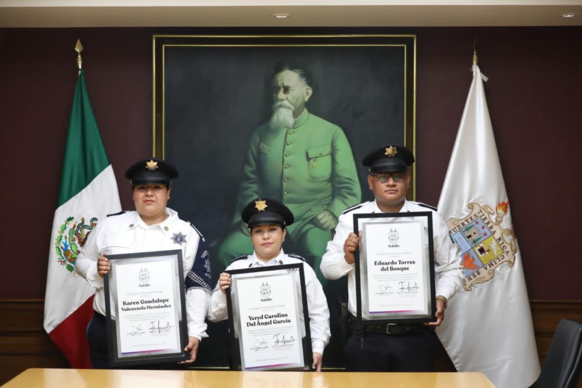 Reconocen a elementos de tránsito por auxilios extraordinarios