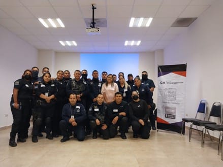 Brindan curso a mujeres policía en Región Norte