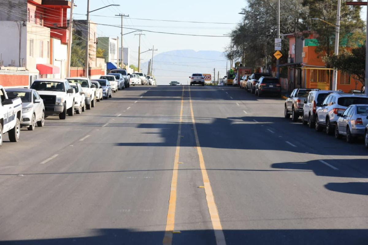 Impulsa Chema Fraustro obras de pavimentación en Saltillo